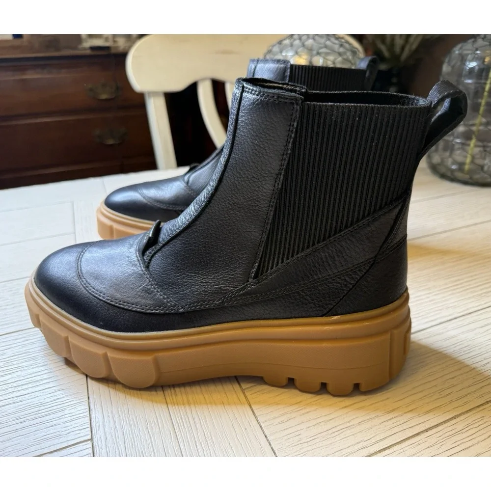 Sorel nwot women